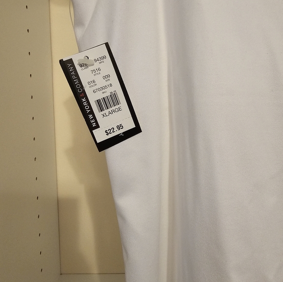 Brand new with tags 2 New york and company white tank tops with shelf bras - XL - Picture 2 of 4